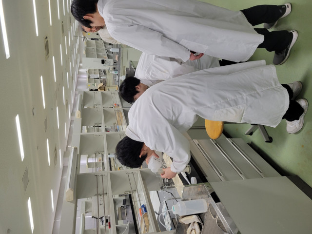 大谷高等学校との研究体験型高大連携プログラムを開催しました。
