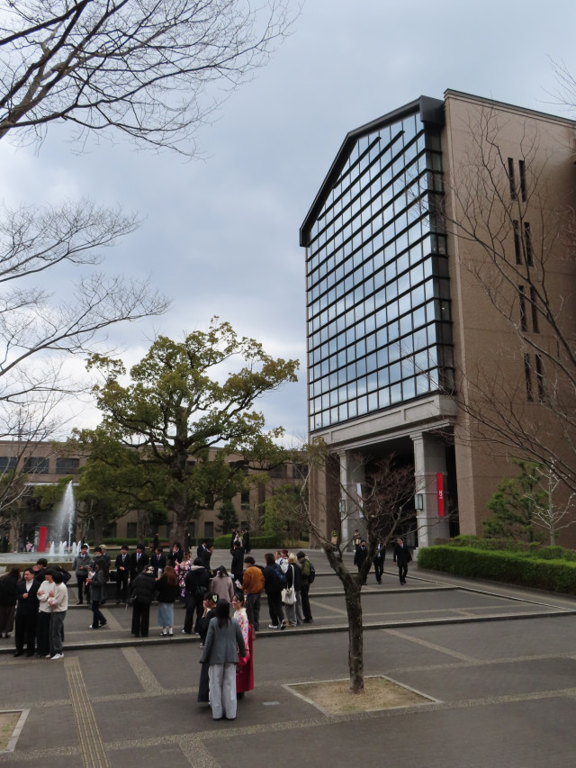 卒業式・学位授与式が行われました